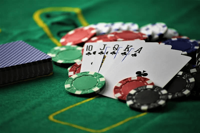 Các biến thể hướng dẫn và quy tắc luôn có thể xảy ra với Blackjack